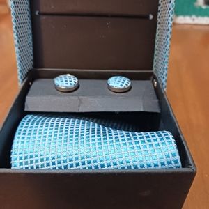 Boxed Tie Hankerchief And Cufflink Set Blue Silver